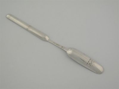 Appraisal: A George III Irish marrow scoop crested by Arthur Murphy