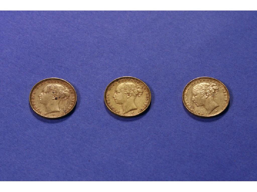 Appraisal: A VICTORIAN GOLD SOVEREIGN and two others and