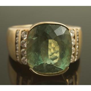 Appraisal: Green Fluorite k Gold Ring k yellow gold ring containing