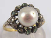 Appraisal: A yellow metal tests carat gold cultured pearl and rose