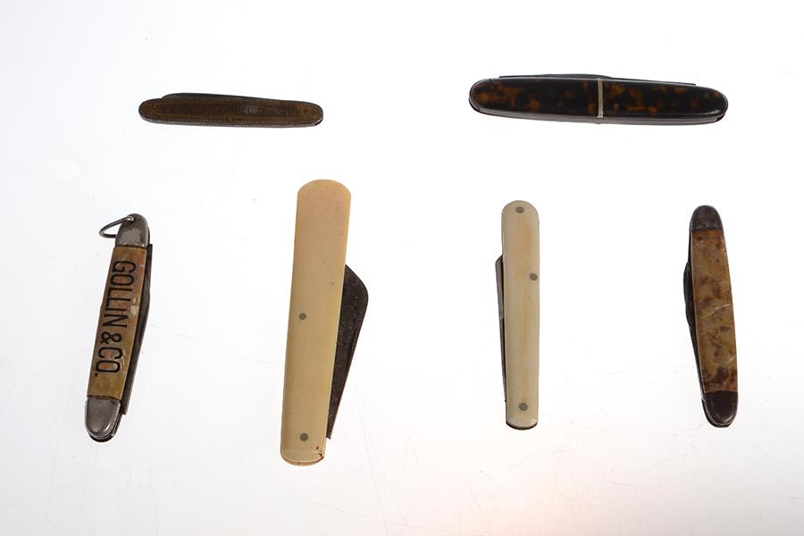 Appraisal: A GROUP OF SIX COLLECTIBLE POCKET KNIVES including three marbled