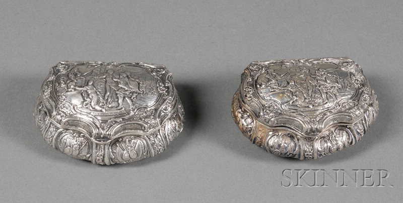 Appraisal: Pair of Continental Silver Snuff Boxes late th century likely