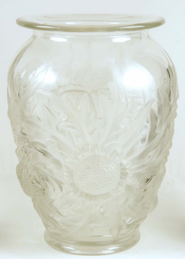 Appraisal: A Verlys molded glass vase Baluster form with frosted leaves