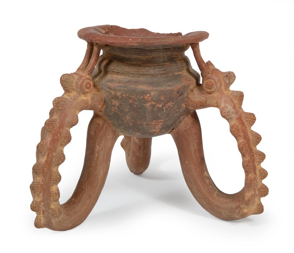 Appraisal: LARGE PRE-COLUMBIAN POTTERY TRIPOD VESSELLarge Pre-Columbian Pottery Tripod Vessel caterpillar