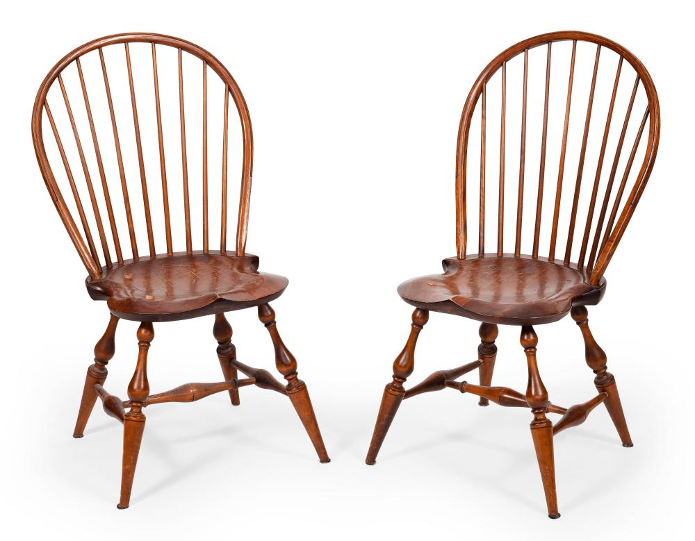 Appraisal: PAIR OF DAVID LEFORT BOWBACK WINDSOR CHAIRS MASSACHUSETTS TH CENTURY