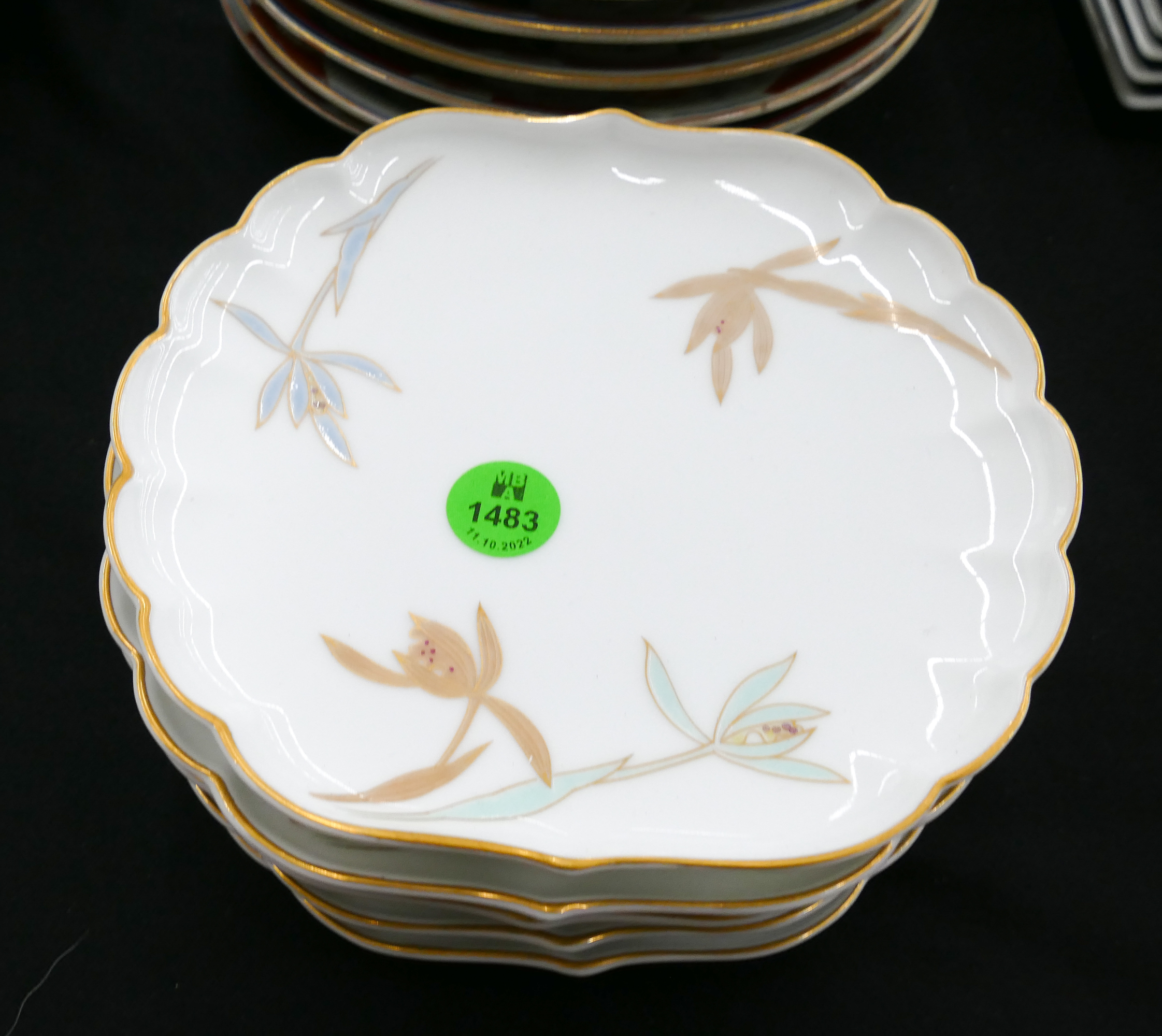 Appraisal: Set pc Japanese Fukagawa Foliate Rim Dishes- ''