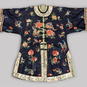 Appraisal: A Chinese Embroidered Silk Ladies' Jacket TH CENTURY the navy