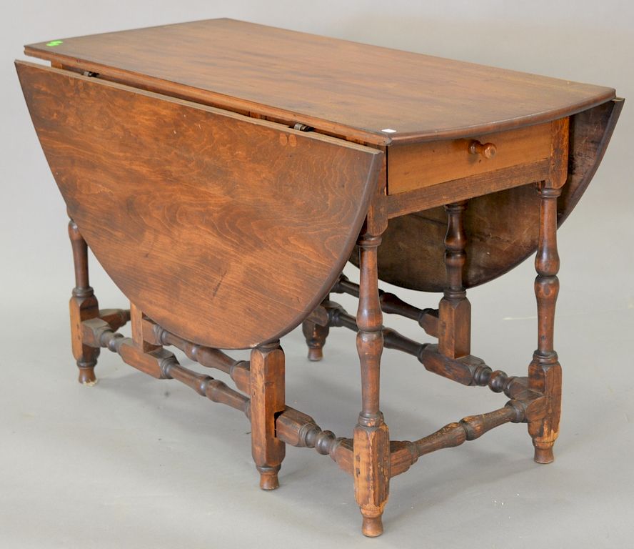 Appraisal: William and Mary gate leg drop leaf table with drawer