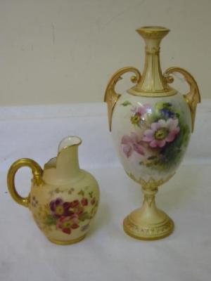 Appraisal: A ROYAL WORCESTER BLUSH PORCELAIN VASE of pear form with