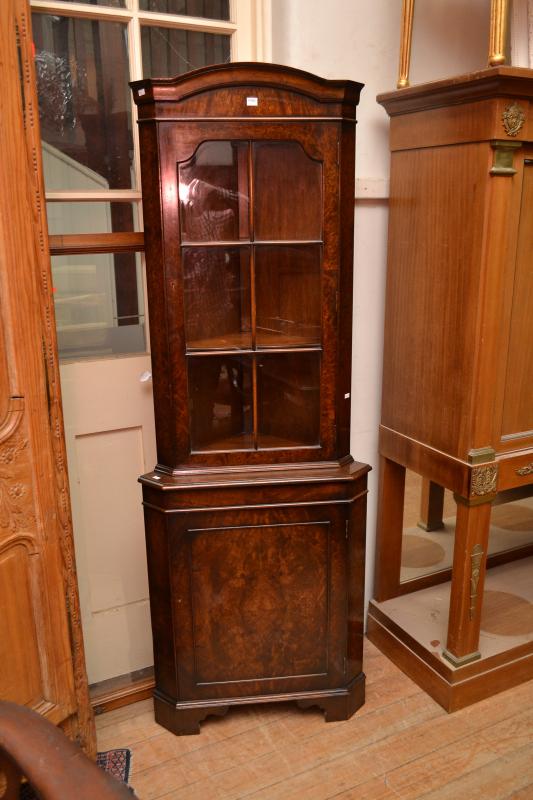 Appraisal: GEORGIAN STYLE CORNER DISPLAY CABINET GEORGIAN STYLE CORNER DISPLAY CABINET