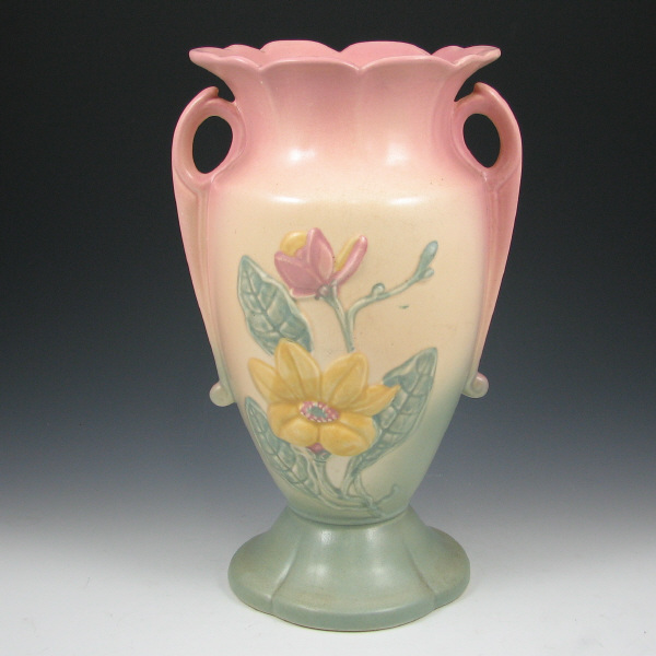 Appraisal: Hull Magnolia Matte - Vase - Mint Magnolia Matte vase