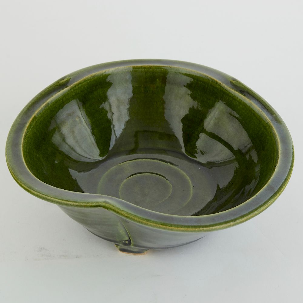 Appraisal: Warren MacKenzie Studio Pottery Tureen Marked Warren MacKenzie - Three-legged