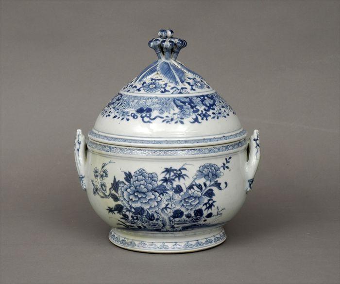 Appraisal: Chinese Blue and White Porcelain Potpourri Tureen in in diam