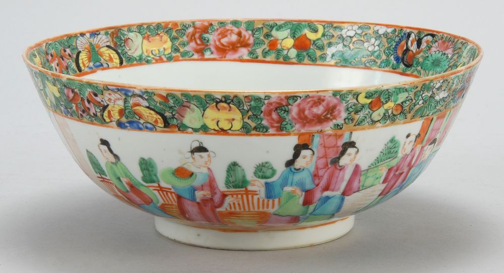 Appraisal: CHINESE EXPORT FAMILLE ROSE PORCELAIN BOWL Circa Interior with butterfly