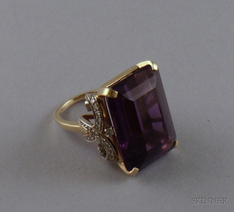 Appraisal: kt Gold Diamond and Amethyst Ring size