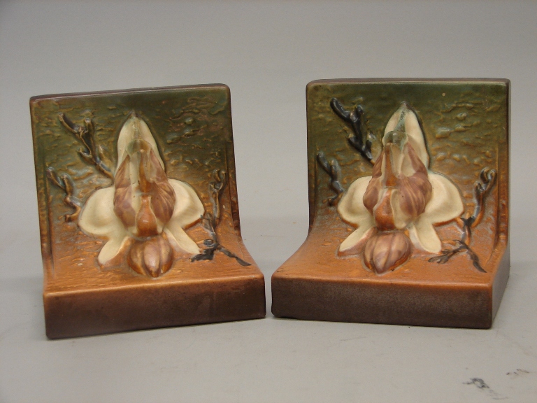 Appraisal: Roseville Magnolia pattern bookends t Good condition