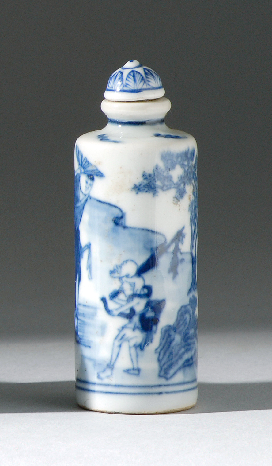 Appraisal: UNDERGLAZE BLUE PORCELAIN SNUFF BOTTLE th CenturyIn cylinder form with