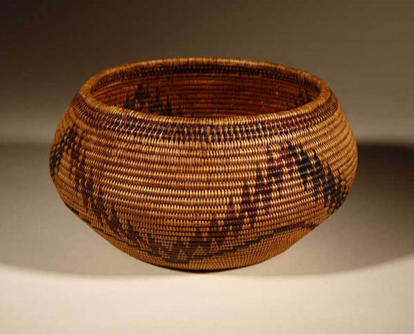 Appraisal: A Native American Washo basketry vessel A Native American Washo