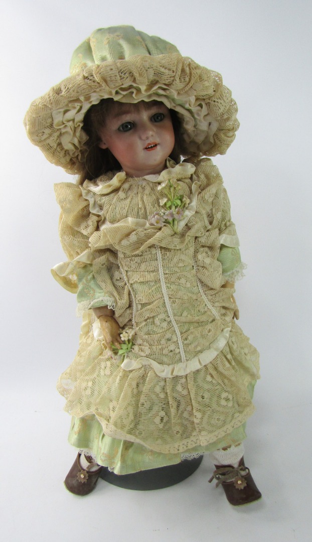 Appraisal: A Simon Halbig bisque head doll cm