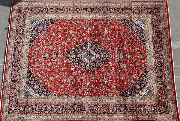 Appraisal: A FINE ROOM SIZE KASHAN ORIENTAL RUG A FINE ROOM