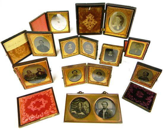 Appraisal: Early photography ten pieces mixed assortment of tintypes daguerreotypes and