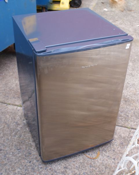 Appraisal: A Fisher Paykel stainless steel bar fridge