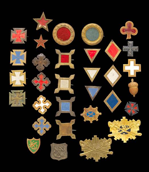 Appraisal: A large grouping of corps badgesCivil War and later Comprising