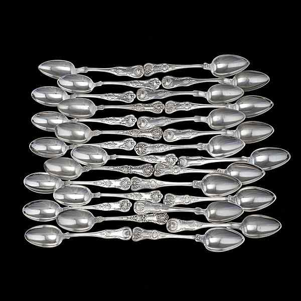 Appraisal: King's Pattern Sterling Tablespoons American an assembled group of twenty-eight