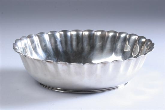 Appraisal: TIFFANY STERLING SILVER BOWL Circa pattern number Oval with lobed