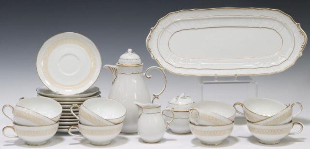 Appraisal: CHINA TEA SERVICE ESCHENBACH HOLLOHAZA sets Continental parcel gilt china