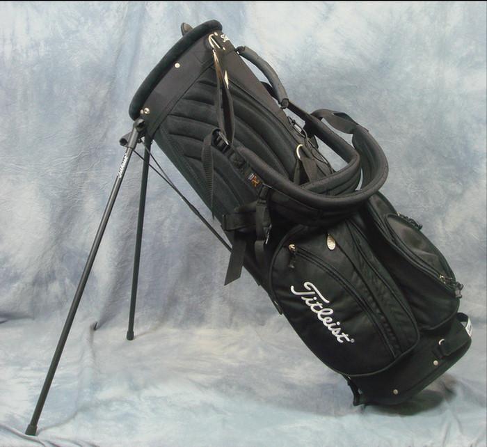 Appraisal: Titleist embroidered Whitford Country Club black carry bag multiple pockets