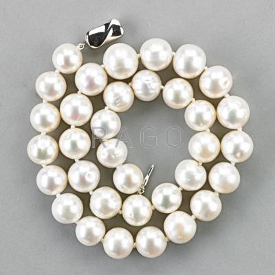 Appraisal: CULTURED WHITE FRESHWATER PEARL NECKLACE Thirty-five highly lustrous semispherical pearls