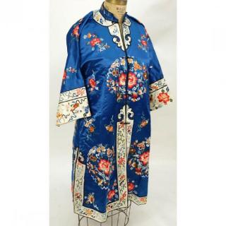 Appraisal: VINTAGE CHINESE SILK EMBROIDERED ROBE Vintage Chinese silk embroidered robe