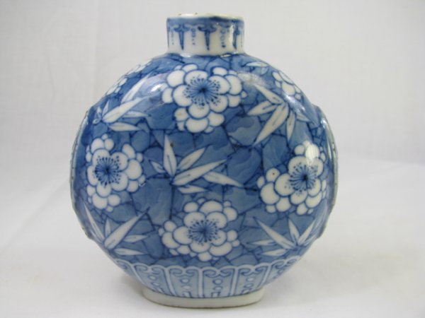 Appraisal: Large blue and white porcelain Chinese snuff bottle with out