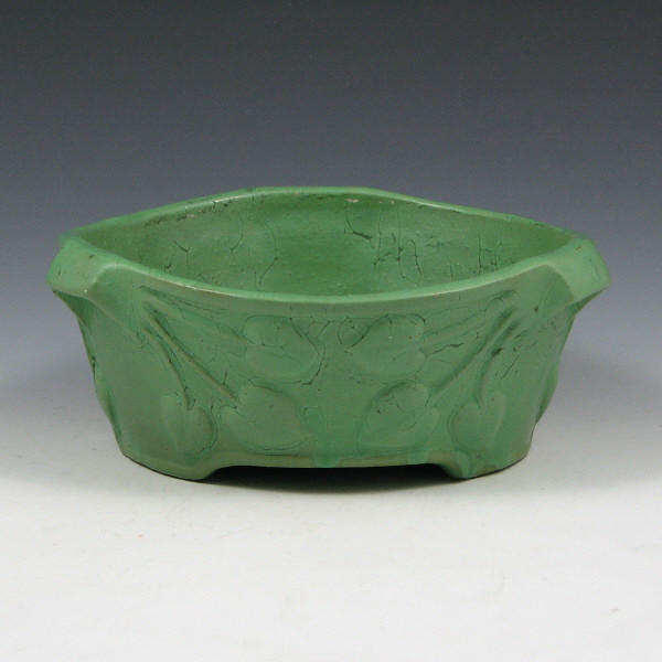 Appraisal: Roseville Matte Green - Fern Dish - Mint Roseville Matte