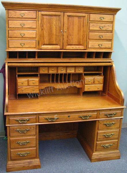 Appraisal: A custom roll-top desk and chair solid oak made by