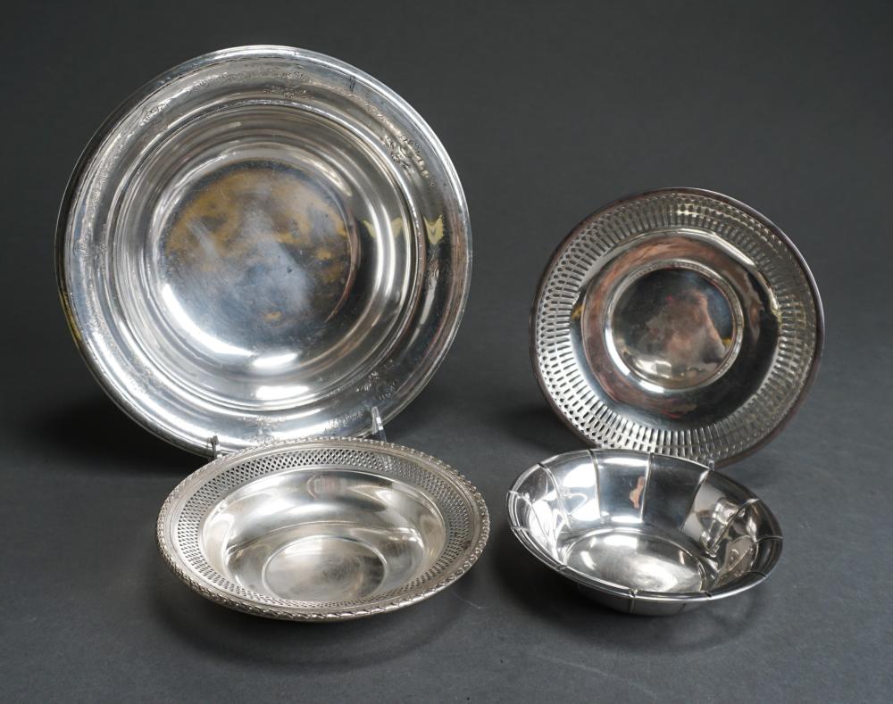 Appraisal: FOUR AMERICAN STERLING SILVER BOWLS OZTFour American Sterling Silver Bowls