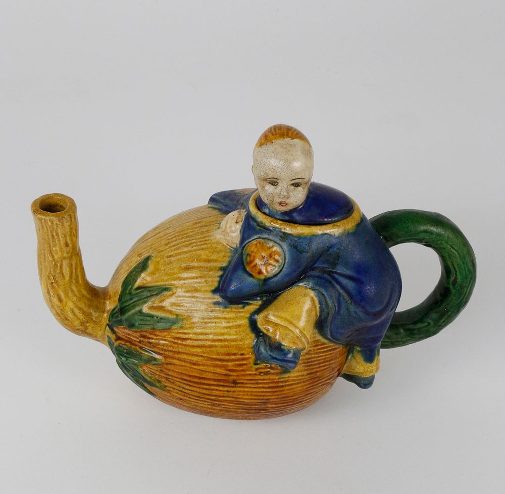 Appraisal: th C Chinese Glazed Earthenware Teapot th C Chinese Glazed