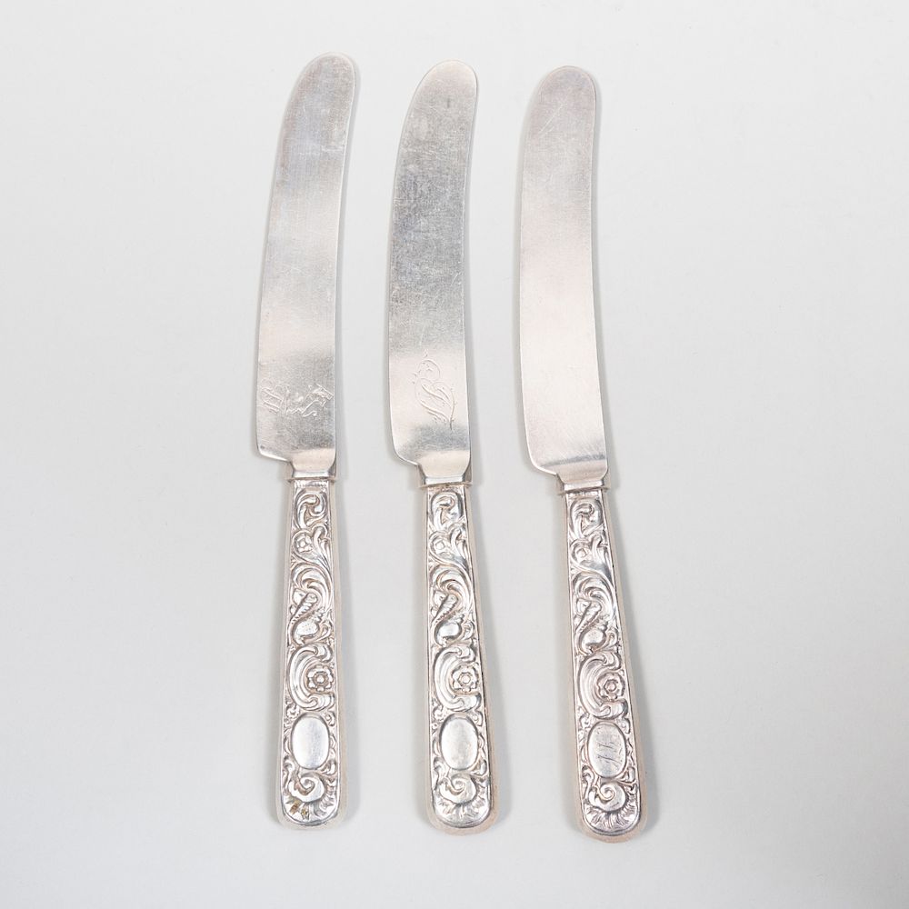 Appraisal: Eight Early American Silver Fruit Knives All with filled handles