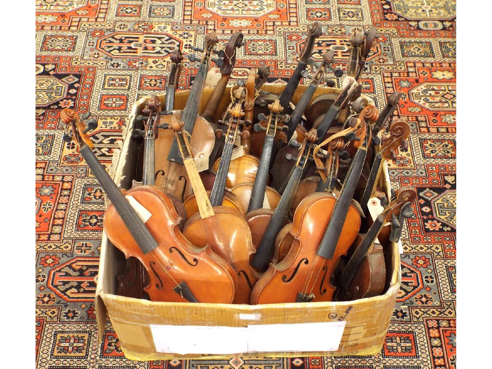 Appraisal: Large quantity of three-quarter and smaller size violins many in