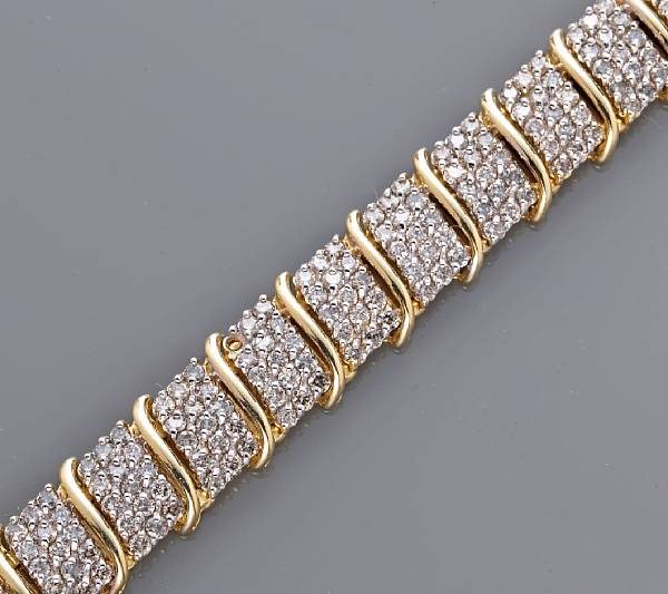 Appraisal: A diamond bracelet estimated total diamond weight carats mounted in