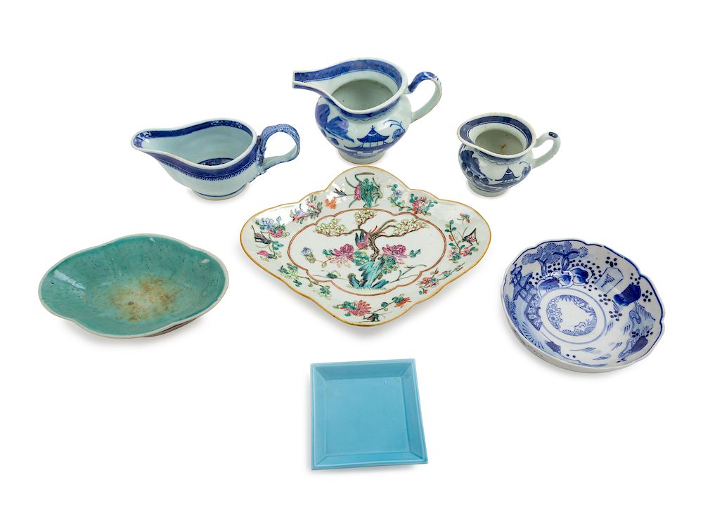 Appraisal: A Collection of Chinese Porcelain Articles com A Collection of