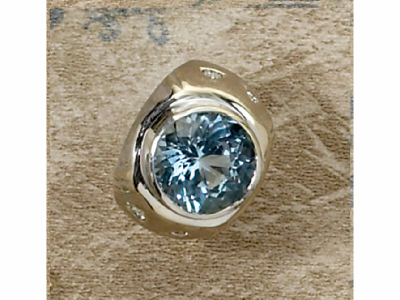 Appraisal: AQUAMARINE RING k white gold ring with bezel set round