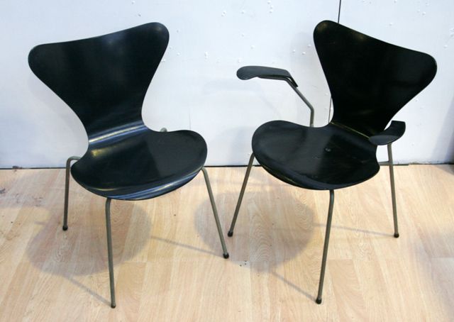 Appraisal: A set of six Arne Jacobsen series chairs three armchairs