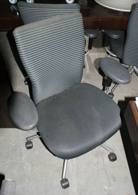 Appraisal: A Vitra office chair