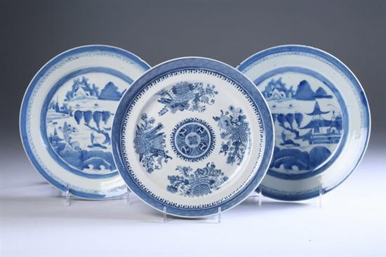 Appraisal: FIVE CHINESE FITZHUGH AND CANTON BLUE AND WHITE PORCELAIN PLATES