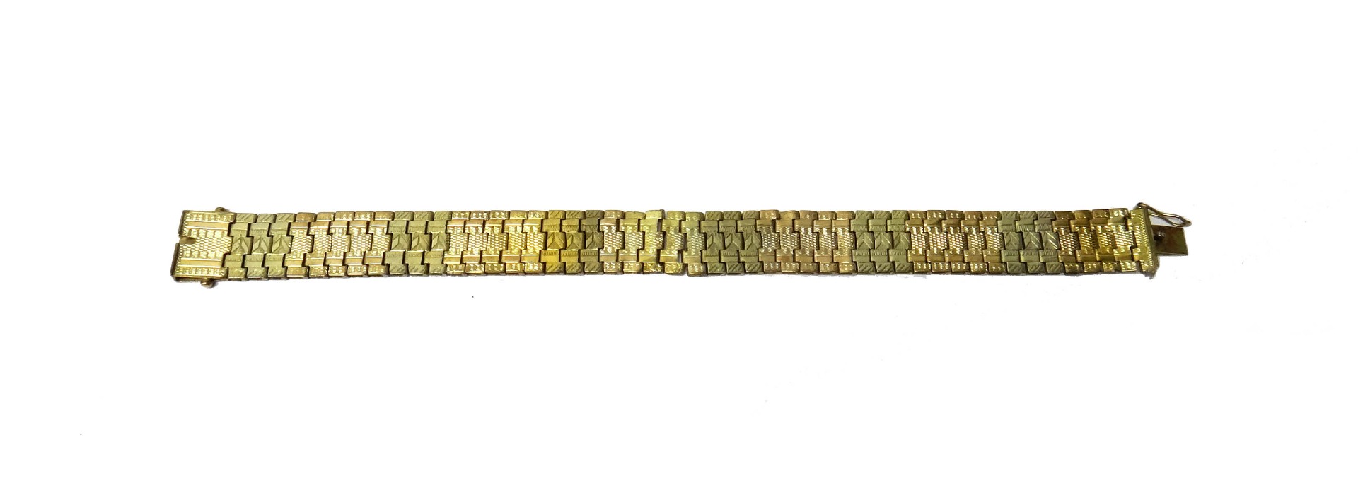 Appraisal: A gold bracelet in a wide link design with engraved