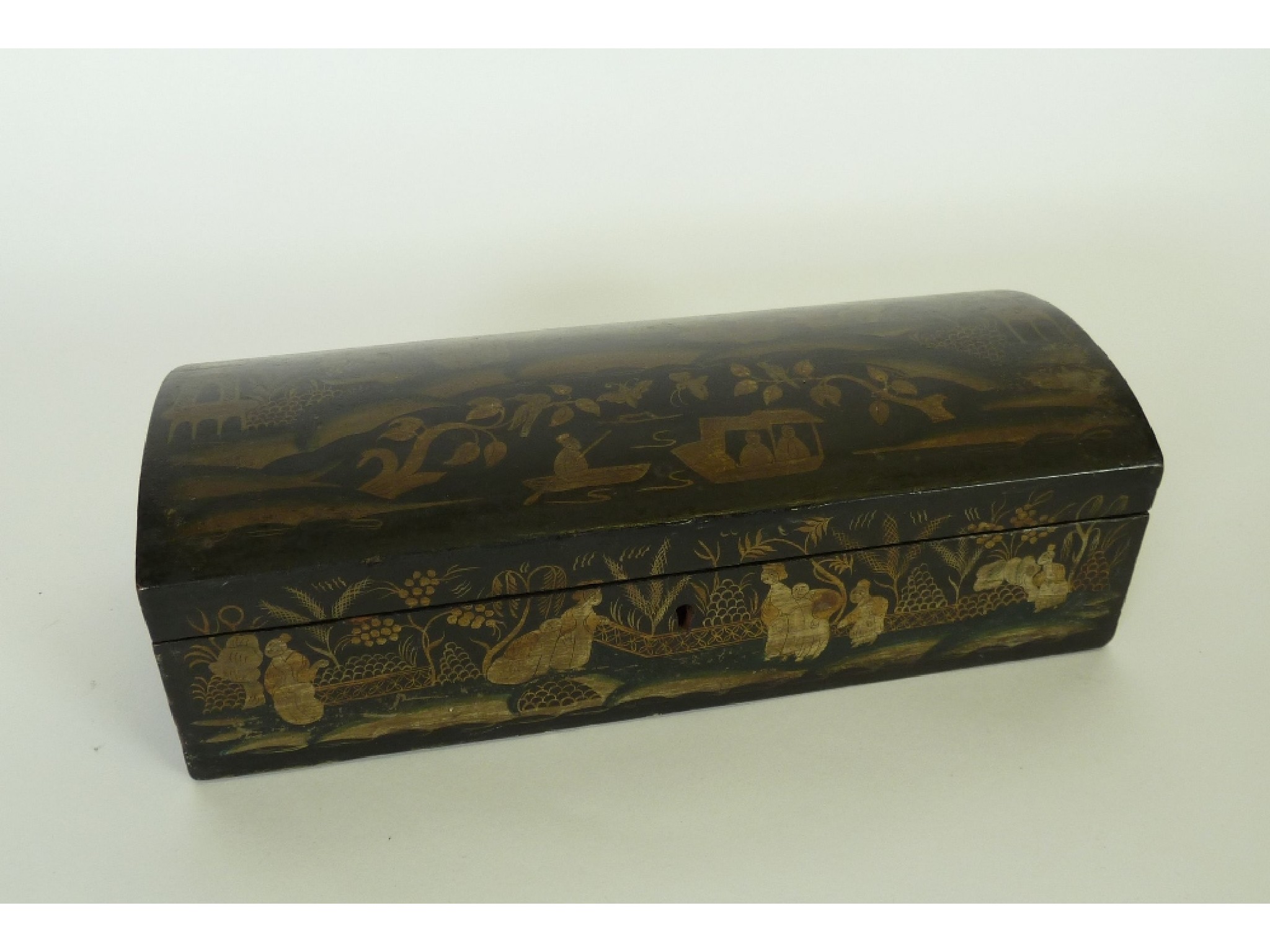 Appraisal: A NINETEENTH CENTURY ENLISH IMITATION ORIENTAL LAQUER BOX rectangular with