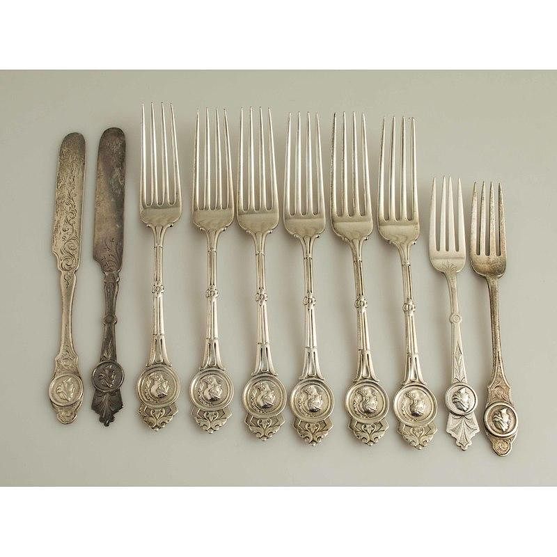 Appraisal: Vanderslice Jelly Silver Flatware Medallion Pattern pieces silver flatware Medallion