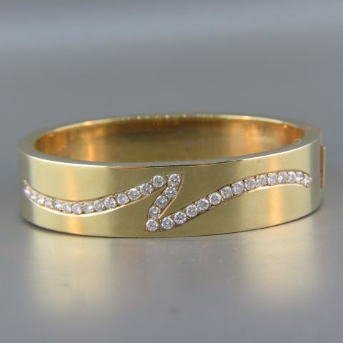 Appraisal: Diamond Bangle Bracelet round diamonds totaling carat in heavy k